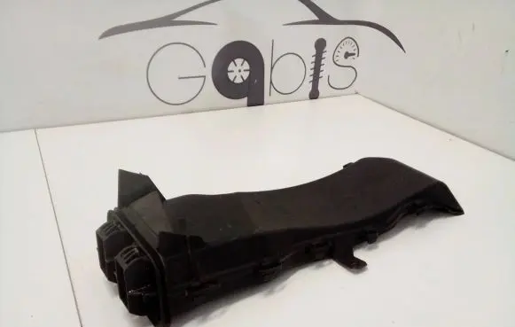 Mercedes-Benz CLS C257 Air intake duct part A2138320400