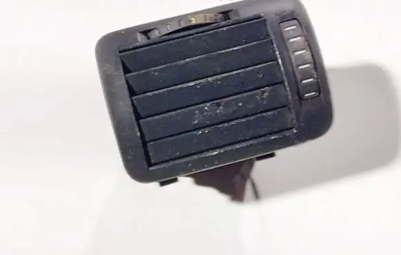Skoda Superb B5 (3U) Dash center air vent grill 3u0819701