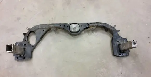 Front bumper cross member