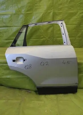 Audi SQ2 GA Front door 000259