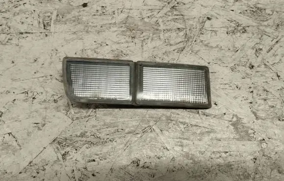 Volkswagen Golf III Front reflector 084411609L