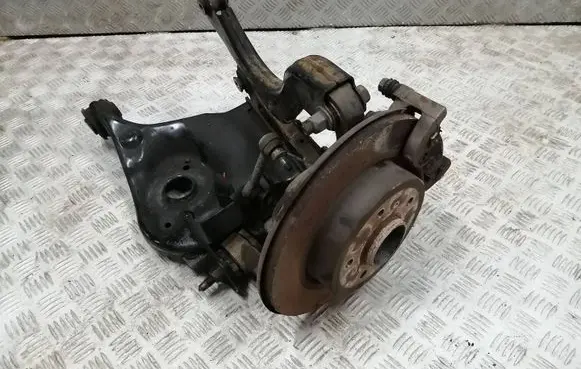 Renault Captur II Rear wheel hub spindle/knuckle 