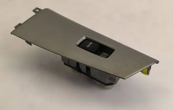Toyota Corolla E120 E130 Electric window control switch 7423112510 12520 8403012010