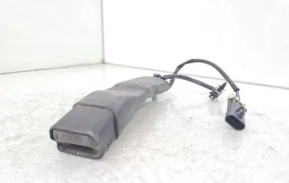 Tesla Model S Front seatbelt buckle