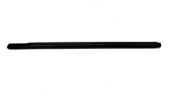 BMW 4 G22 G23 G24 G26 Front door glass trim molding 7482959