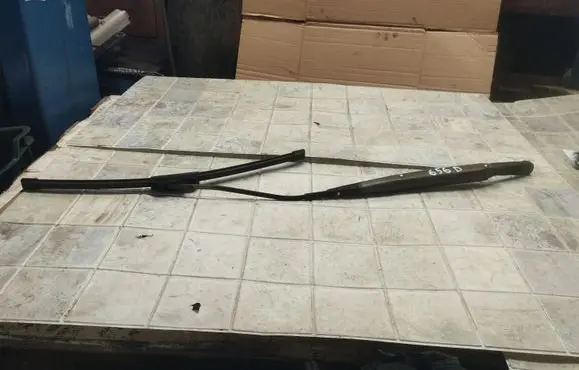 Hyundai Santa Fe Windshield/front glass wiper blade D226ZEJ