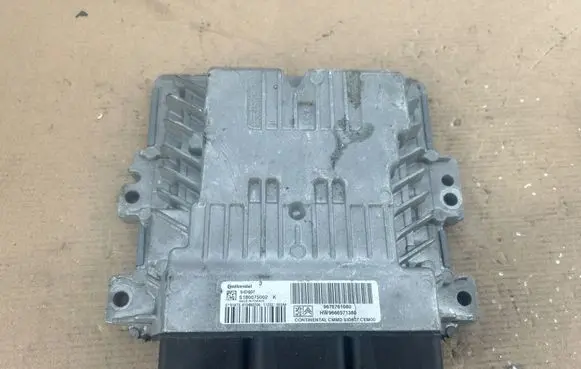 Peugeot 207 Engine control unit/module 9676761080 9666571380 S180075002K