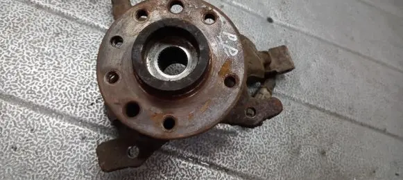 Opel Astra G Front wheel hub