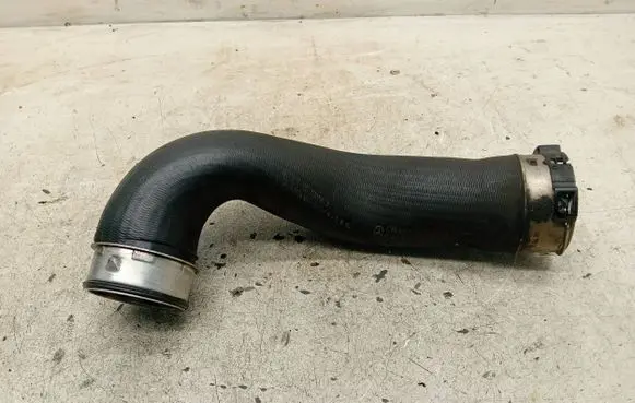 Mercedes-Benz GL X166 Intercooler hose/pipe A1665280182