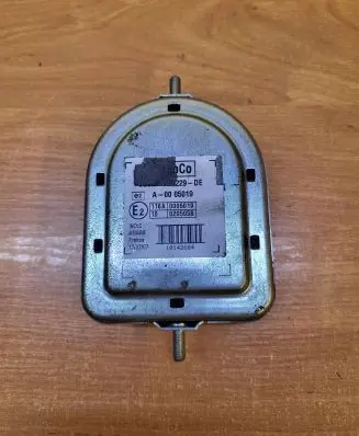 Volvo XC70 Alarm system siren A0005019 10142684 0005019