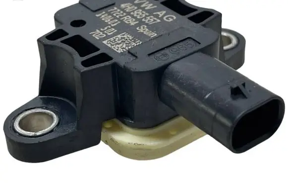 Volkswagen Polo V 6R Airbag deployment crash/impact sensor 4H0955557 140601 7725RB4