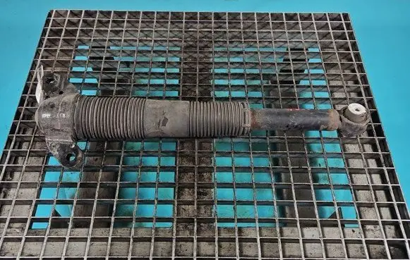 Rear shock absorber/damper