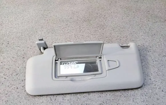 Mercedes-Benz C W205 Sun visor clip/hook/bracket 