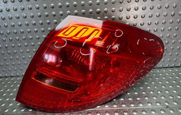 Opel Meriva B Rear/tail lights S27624027 21638009