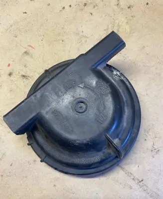 Audi 100 S4 C4 Headlight/headlamp dust cover 1305219018