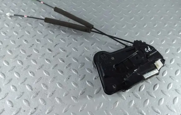 Toyota Corolla Cross Front door lock 30620162 6903062010