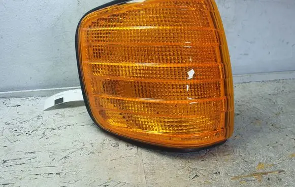 Mercedes-Benz S W126 Front indicator light 22364000D