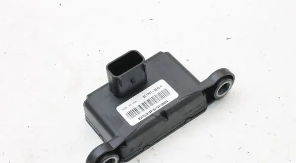 Cadillac Escalade ESP acceleration yaw rate sensor 13585010