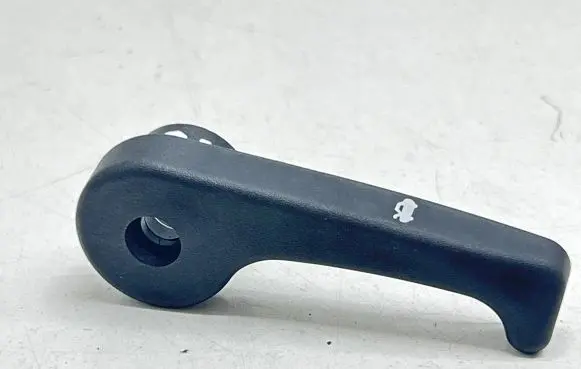 Engine bonnet (hood) release handle