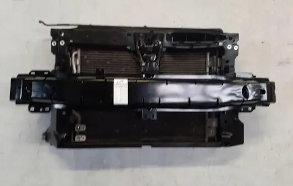 Volkswagen Jetta VI Radiator support slam panel 5C6807109