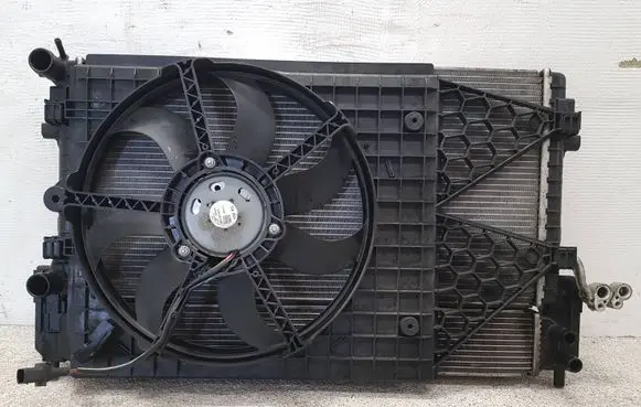 Volkswagen Polo V 6R Radiator set 6C0816411 6R0121253L 6R0145805H