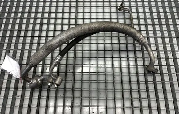 Opel Zafira C Air conditioning (A/C) pipe/hose 13351588