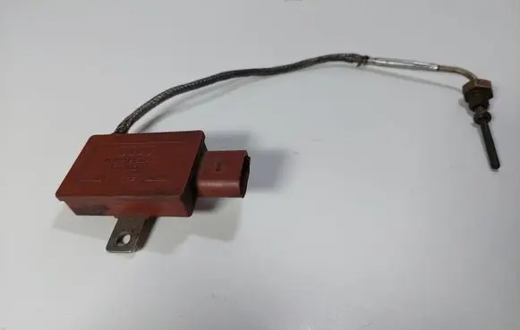 Audi A6 S6 C5 4B Exhaust gas temperature sensor 978919529E