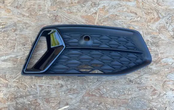 Audi A6 S6 C8 4K Front bumper lower grill 4K0807682D 4K0807648D