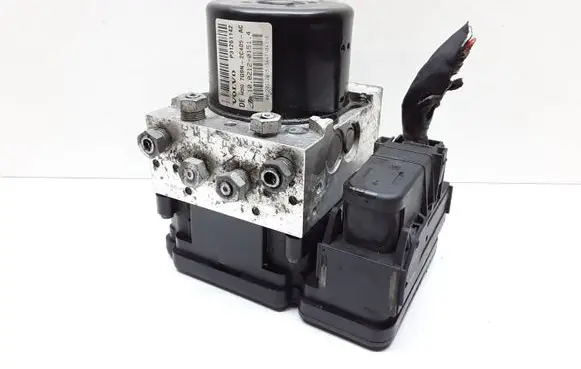 Volvo V70 ABS Pump 31261142