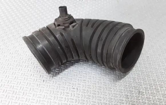 Mercedes-Benz E W210 Air intake hose/pipe A6060940209