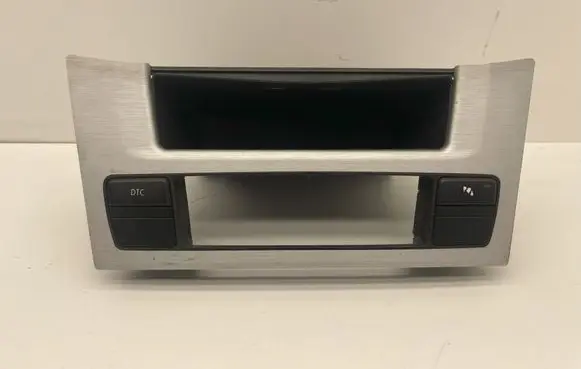 BMW 5 E60 E61 Glove box 9139391