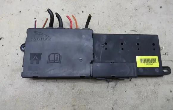 Jaguar XJ X351 Fuse box set 18999000000
