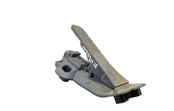 Volkswagen PASSAT B7 Accelerator throttle pedal 1K2721503T K5428
