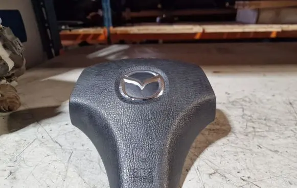 Mazda 6 Steering wheel airbag