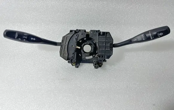 Mitsubishi Galant Wiper turn signal indicator stalk/switch M80G21E90