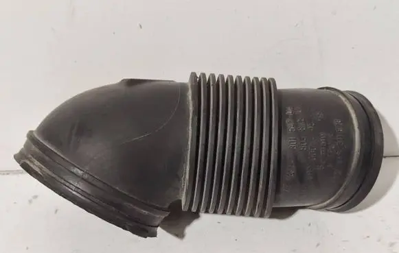 BMW 5 E60 E61 Air intake duct part 7801547 7803846 446311603