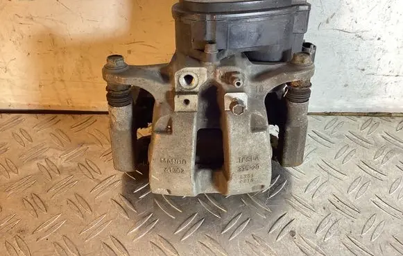 Rear brake caliper