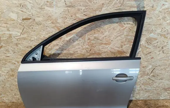 Volkswagen Jetta VI Front door 