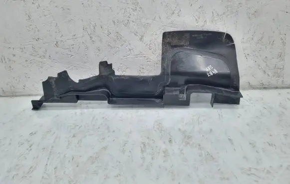 Audi A4 S4 B7 8E 8H Intercooler air guide/duct channel 8E0121284J