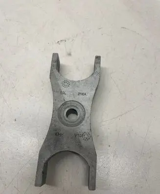 Audi A4 S4 B8 8K Fuel Injector clamp holder 03L216A