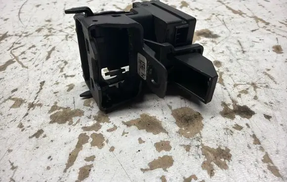Volvo XC70 Ignition lock 30659639
