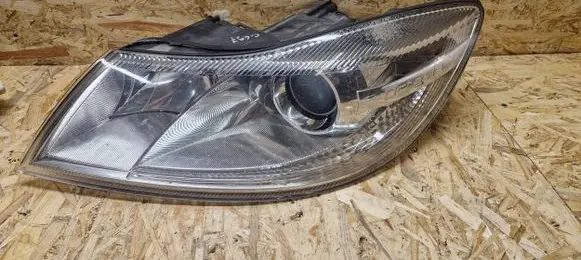 Skoda Octavia Mk2 (1Z) Headlight/headlamp 1Z1941015F 1EL24705201 24705201000257