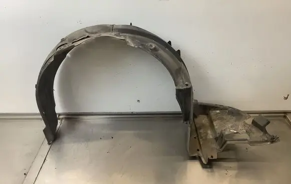Toyota Corolla Verso AR10 Front wheel arch liner splash guards 