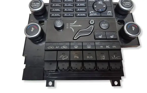 Volvo XC60 Climate control unit 30782903 SN1061337 M3304200134