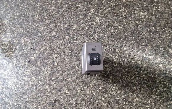 Ford Focus Seat heating switch