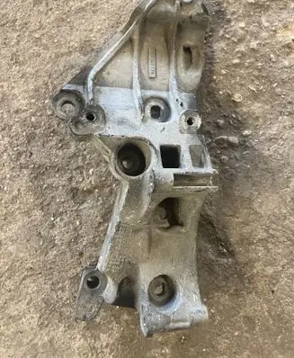 Renault Megane II Generator/alternator bracket 8200327134 820032713