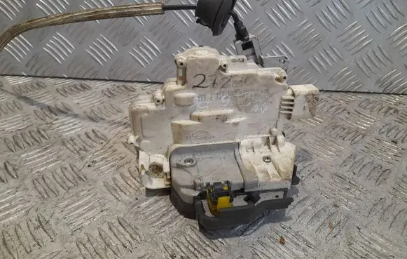 Audi A6 S6 C6 4F Front door lock 4F2837016