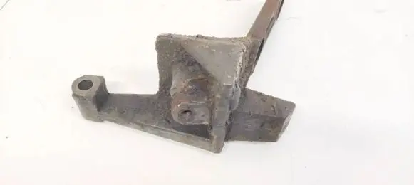 Citroen C4 I Engine mounting bracket