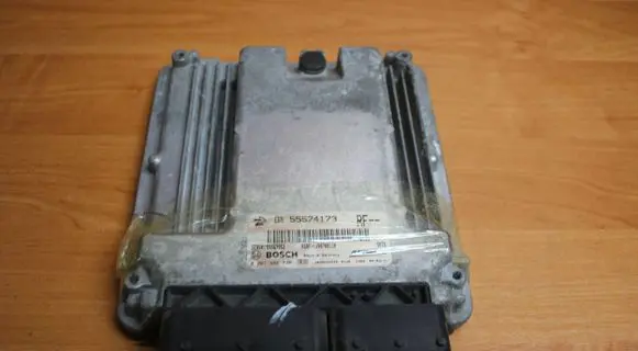 Opel Insignia A Engine control unit/module 55574173 55567953 0261S02738