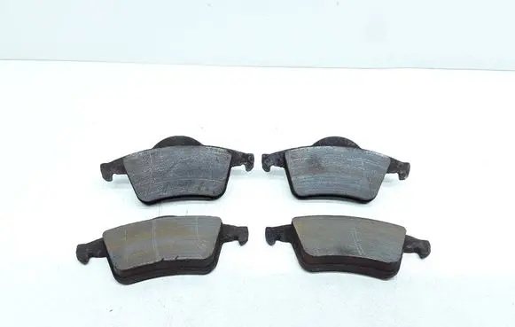 Volvo XC70 Brake pads (rear) 